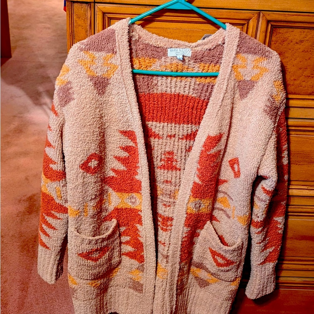 Open sweater with pockets